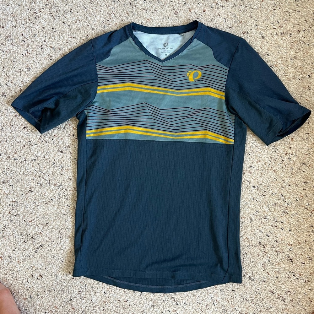 Men’s Pearl Izumi Shirt